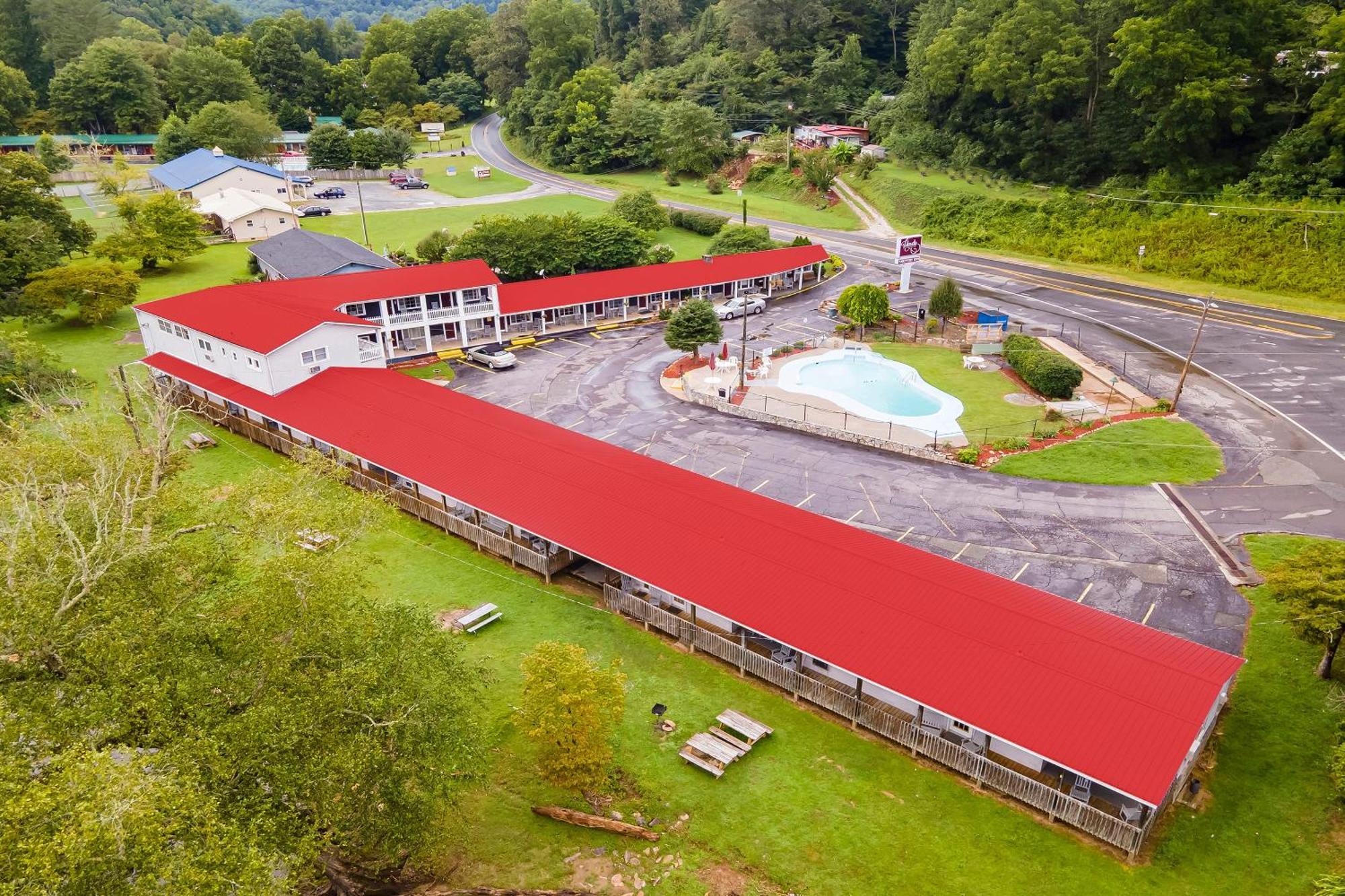 Lloyd'S On The River Country Inn By Oyo Bryson City Dış mekan fotoğraf